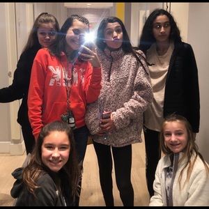 Meet your Posher, Samantha